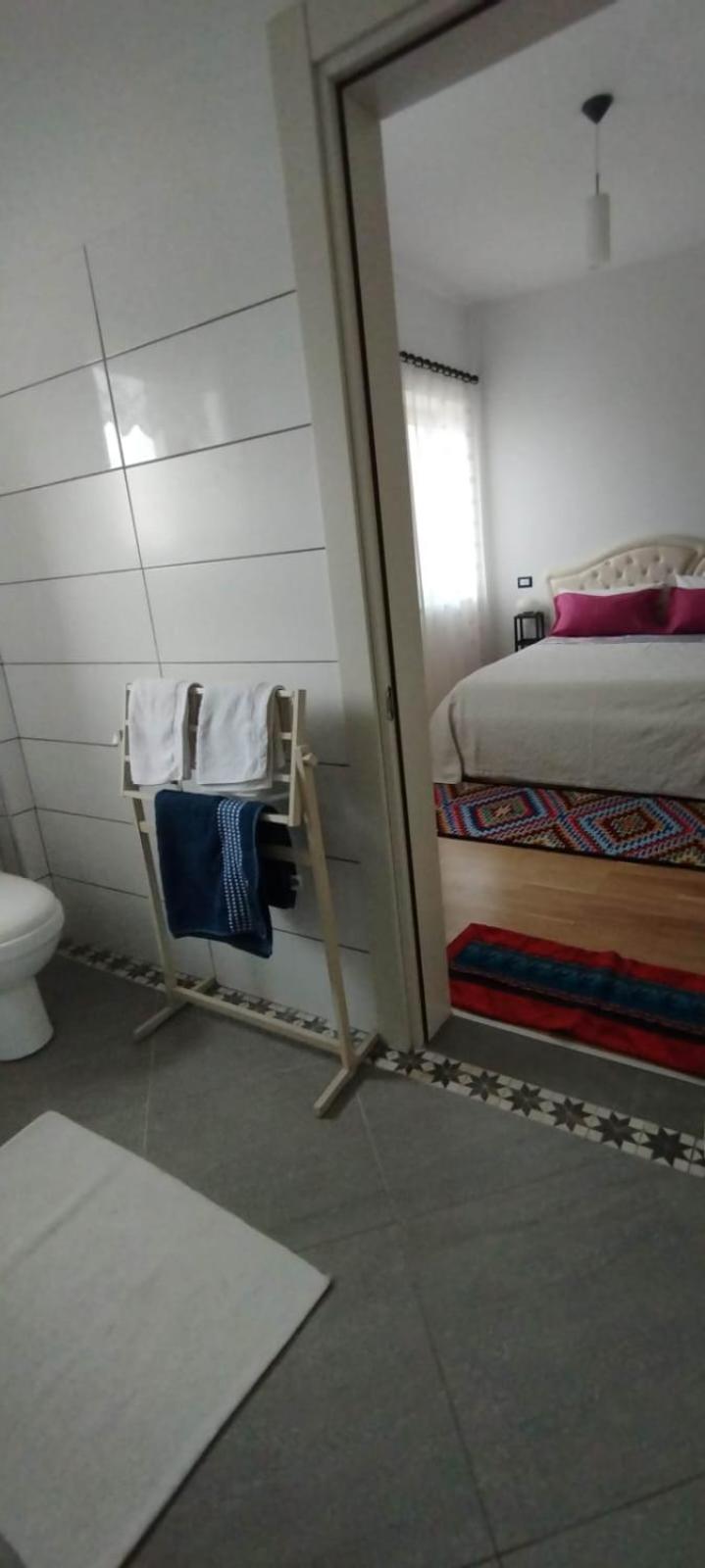 Turisalba Hotel Ishem Екстериор снимка